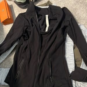 Lululemon define jacket size 6